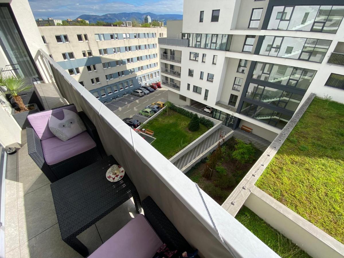 Apartment Mala Praha & Parking In The Garage Żylina Zewnętrze zdjęcie